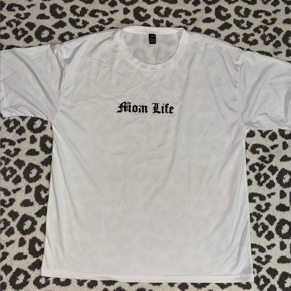 SHEIN White Short Sleeve Tee Mom Life